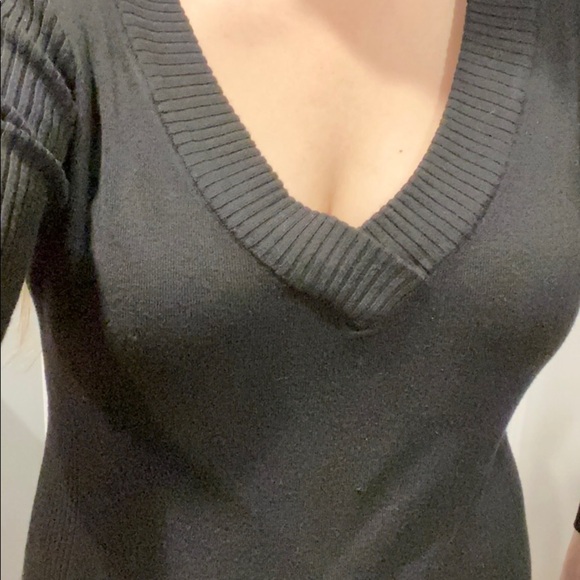 Sexy V Neck Tunic Sweater EUC - Picture 15 of 16